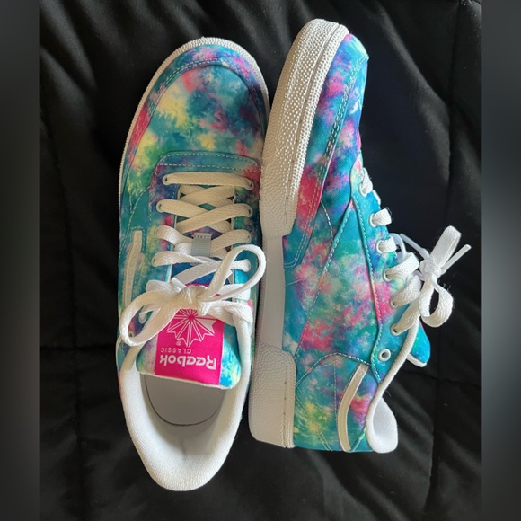 Classic Reebok tie dye - Picture 3 of 5